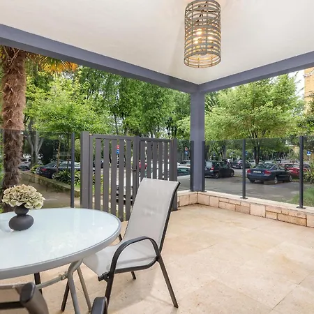 Lovely In With Wifi Apartment