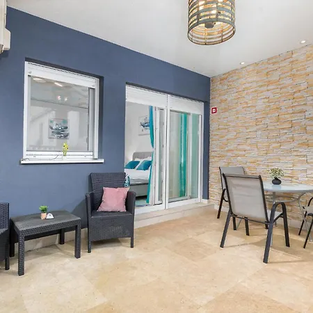 Lovely In With Wifi * Pula