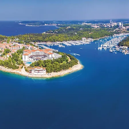 Apartman Cozy In With Wifi Pula