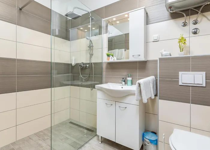 Lovely In With Wifi Pula