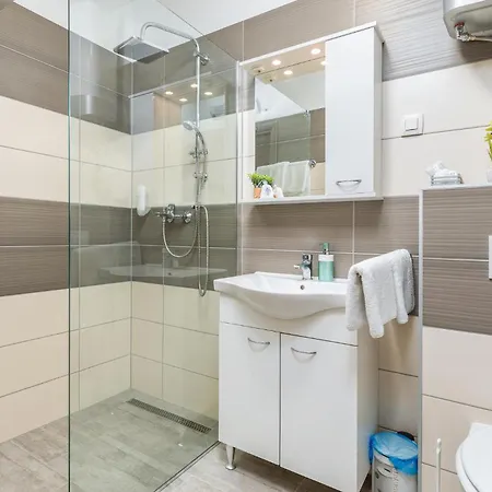 Lovely In With Wifi 普拉